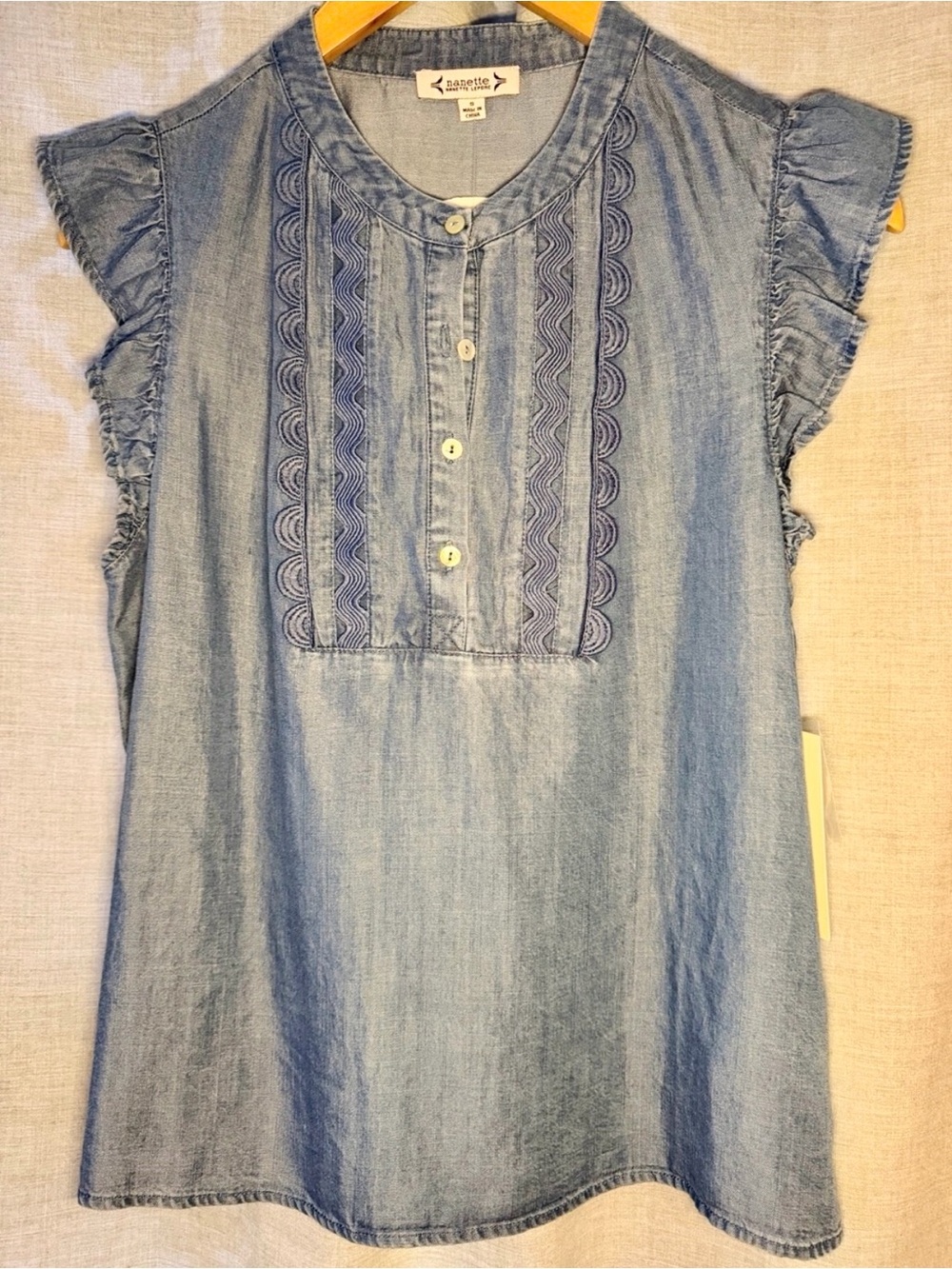 Embroidered Chambray Flutter Top NWT🌷